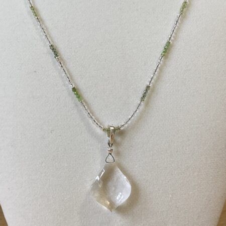 faceted quartz, peridot necklace, healing jewelry, healing crystals, psychic jewelry, lightworker jewelry